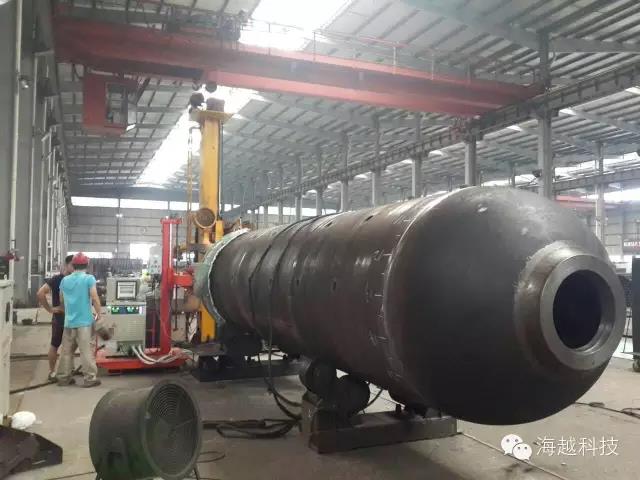 海越中頻高頻電磁感應加熱設備在不同的行業(yè)、不同的工件、不同的工藝要求的應用現(xiàn)場圖